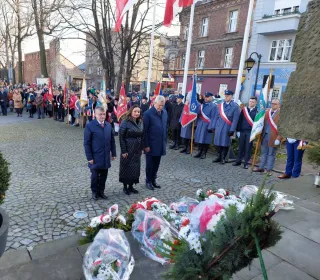 255745758 290823069590606 7058492408872366095 