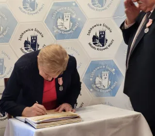 da32ec212151d2662b07e6ced3e9912b