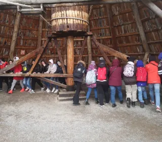 df80f2cd07a96ece6bea8ec5abecc1bb