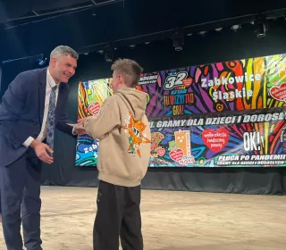 434818629 7574538212606633 5759364735601700050 