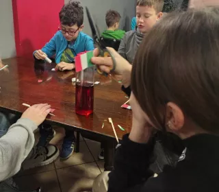 e742562fb9e4fabb8e0fbe83324a499d