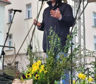 e95559f5fd267de006773a2b7005c702