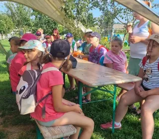 ANIOLY UMIERAJĄ NOC