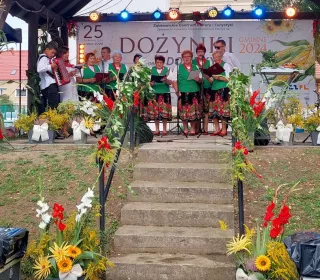 456775227 435441596193887 4414709056679824236 