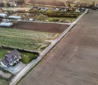 465992856 979020507590664 976122978769582078 