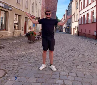 376394063 155181190968421 1070639403883558958 