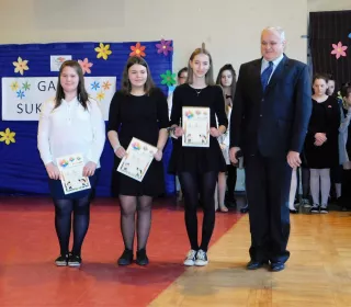 28514739 1008039186000611 5923481452359924504 